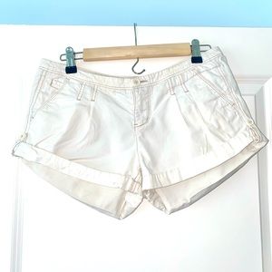 🍓6/$15🍓 White Cuffed Shorts